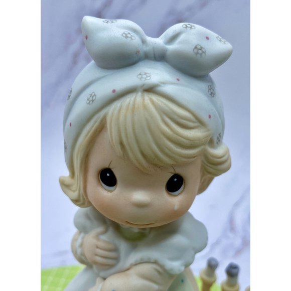 Precious Moments "Precious Memories" E-2828, Enesco, 1983, so cute. - Picture 4 of 12
